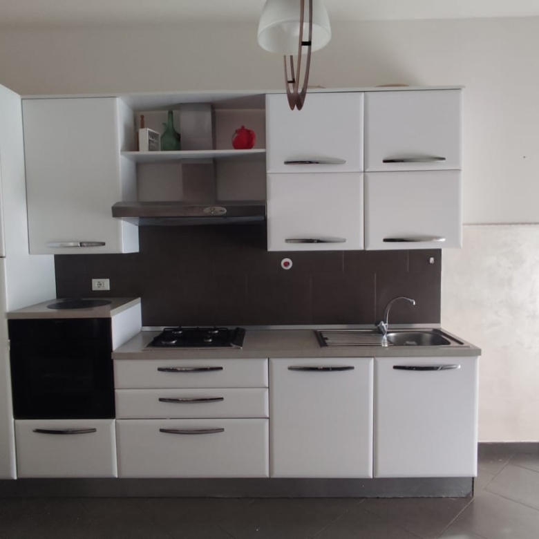 Loano: Quadrilocale in complesso residenziale a 300m dal mare