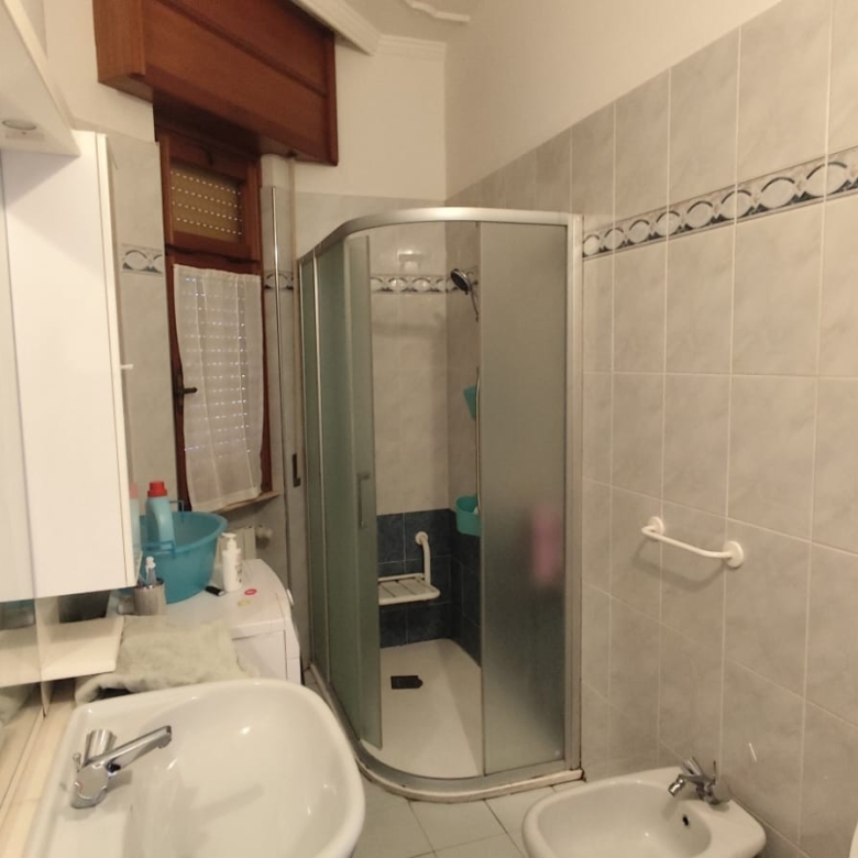 Loano: Quadrilocale in complesso residenziale a 300m dal mare
