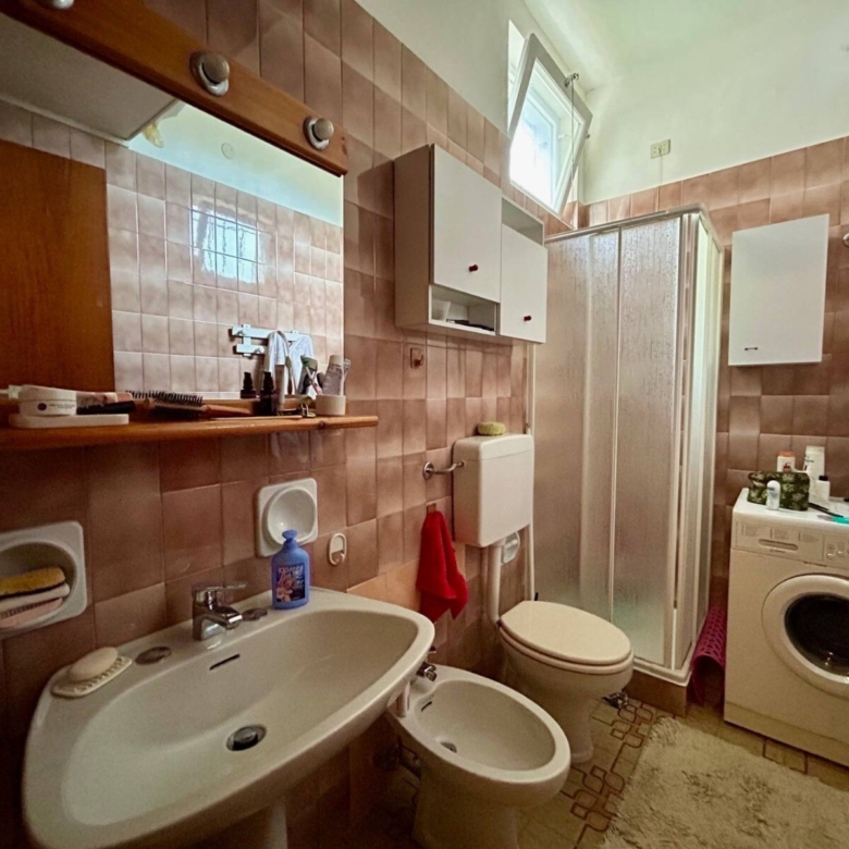 Bilocale 200mt mare con Terrazzo Vivibile – Loano