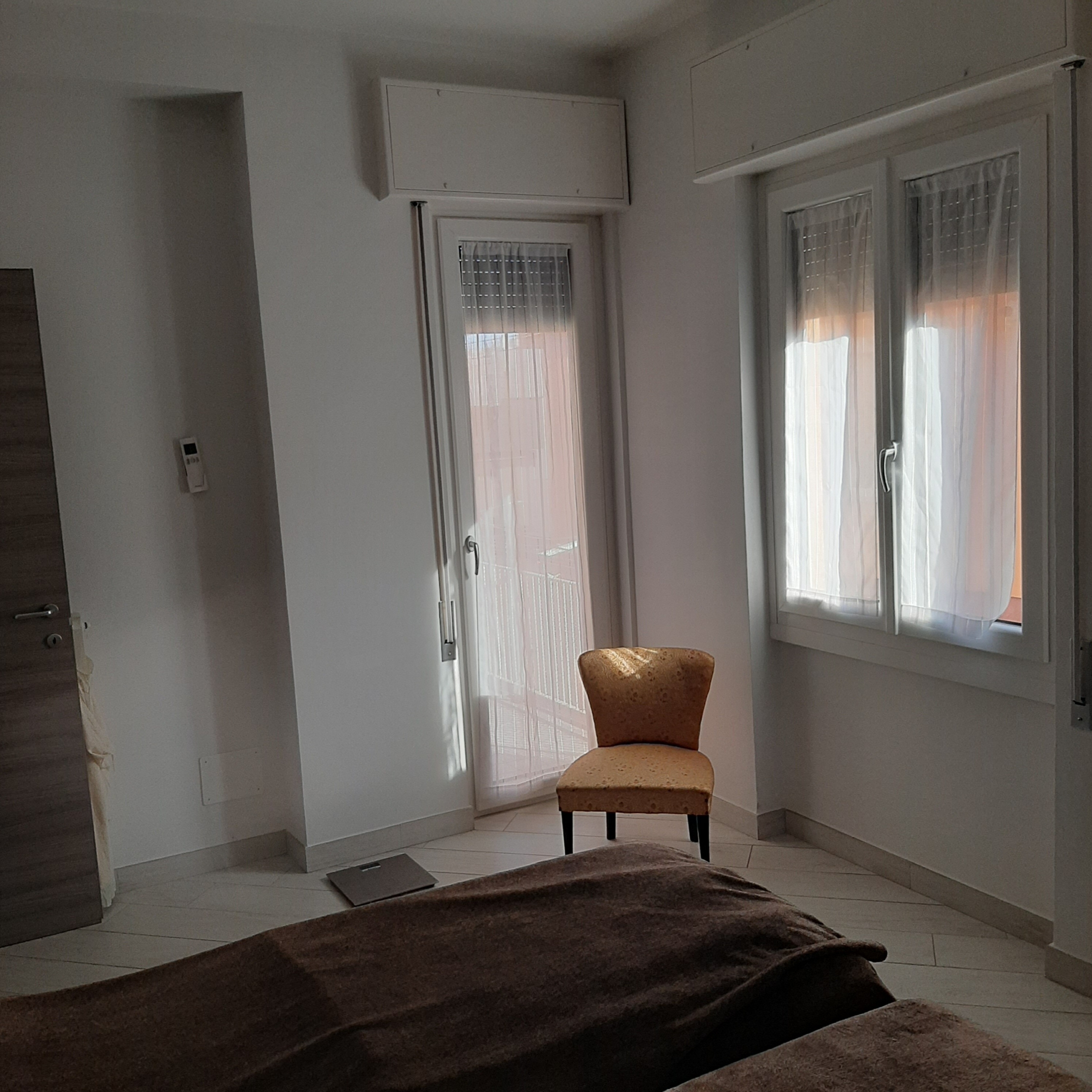 Loano – Zona Olivette: Quadrilocale Ristrutturato in Classe C, termo autonomo, Doppi Servizi e Cantina